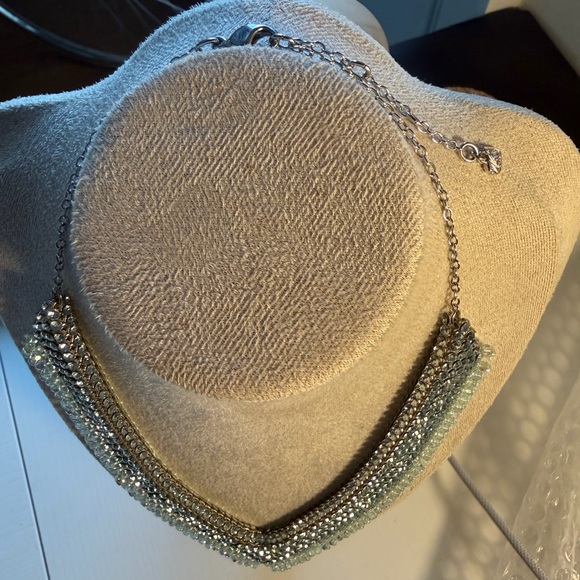 Absolutely Breathtaking Swarovski Necklace - Picture 4 of 5